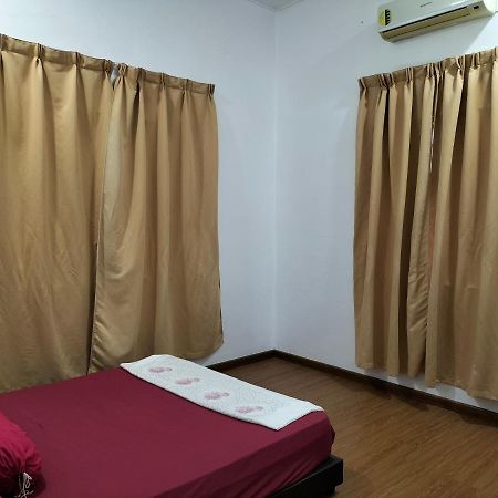 Che Na Homestay Pontian Понтиан Кечил Екстериор снимка